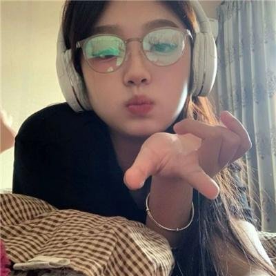 伴娘先拜堂